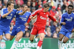 爱游戏娱乐-自由泳项目荷兰男将展现速度，荷兰弟游泳